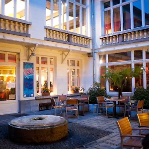 gite-auberge-de-jeunesse-jacques-brel.brusselshotelsbook.com/